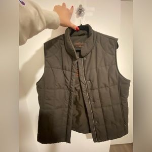 ❤️WIND RIVER VEST FOR SALE❤️